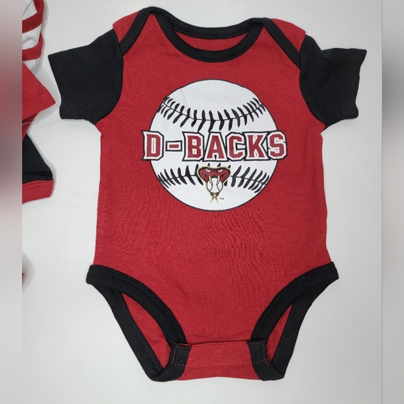 MLB Arizona Diamondbacks Baseball 3 Pcs Baby Onesies Newborn 0-3 Months Red New - Picture 3 of 6